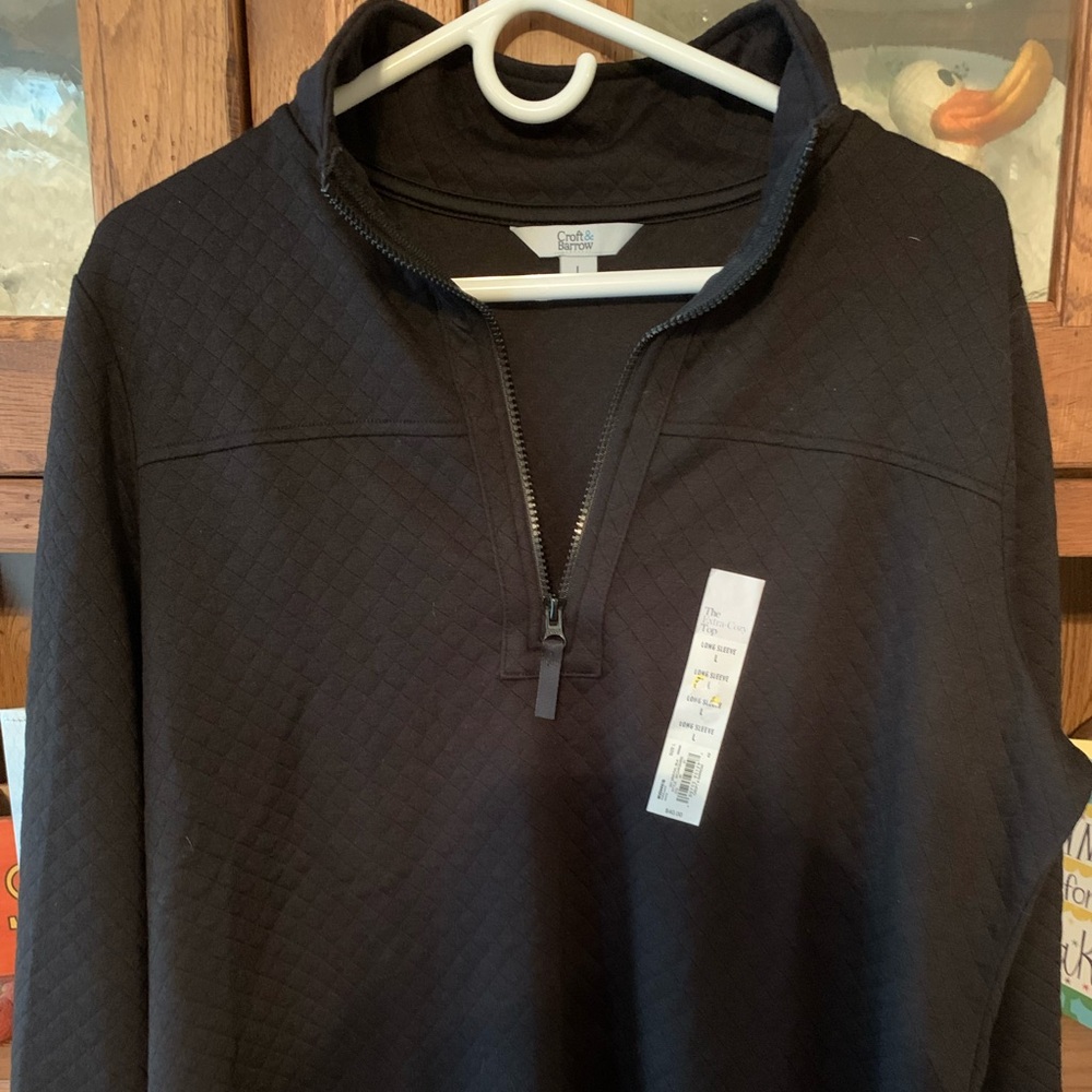 New with tags women’s Croft and Barrow over the quilted sweatshirt